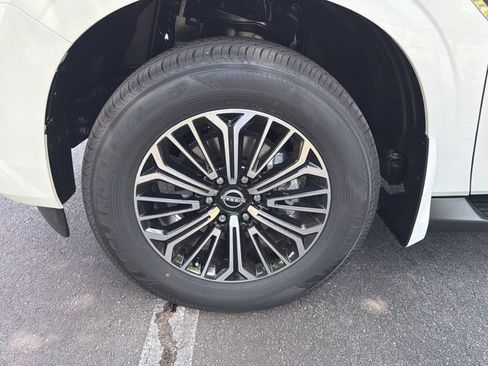 New 2026 Nissan Armada SL AWD/4WD image 13