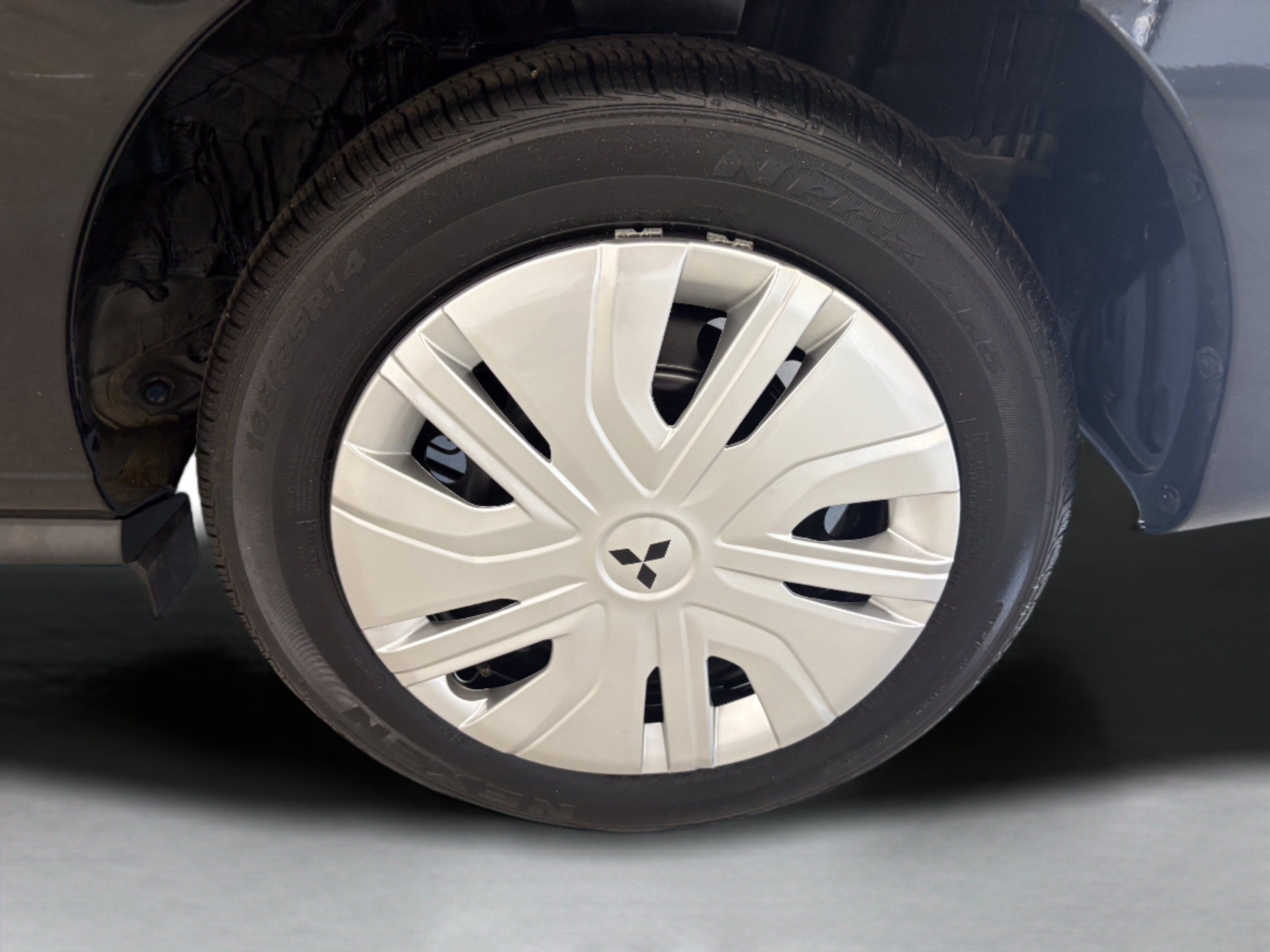 Used 2022 Mitsubishi Mirage G4 LE FWD image 9
