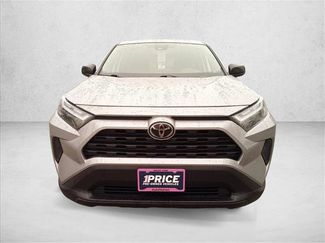 Used 2025 Toyota RAV4 LE FWD video 2