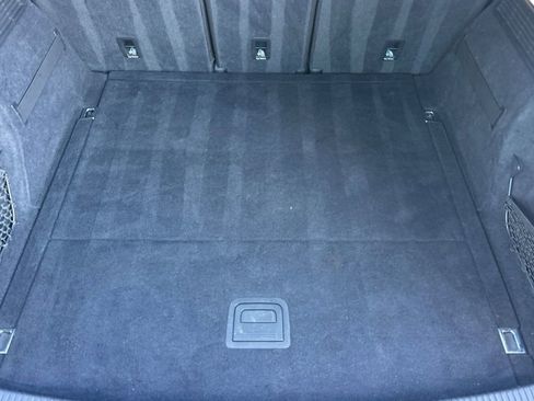 Used 2018 Audi Q5 2.0T Premium w/ Convenience Package image 17