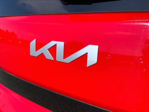 Used 2023 Kia Soul S image 30