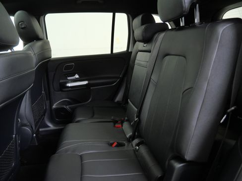 Certified 2021 Mercedes-Benz GLB 250 4MATIC image 17