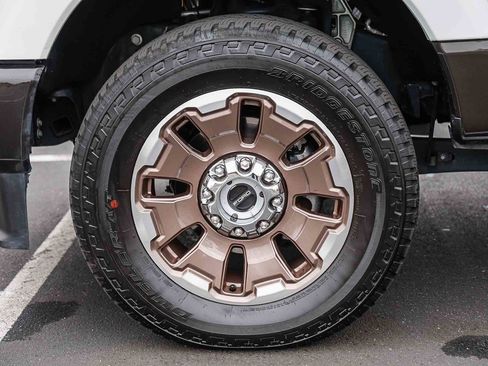 Used 2024 Ford F350 King Ranch w/ FX4 Off-Road Package image 9