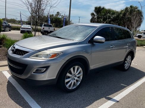 Used 2010 MAZDA CX-9 Grand Touring w/ Moonroof & Bose Audio Pkg image 3