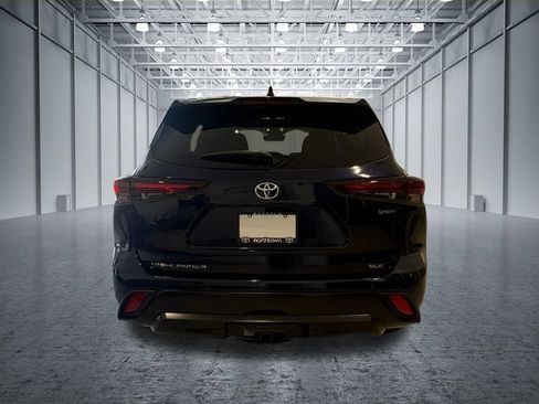 Used 2026 Toyota Highlander XLE AWD/4WD image 6