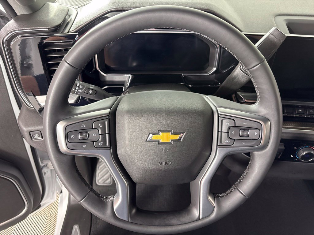 Certified 2026 Chevrolet Silverado 1500 LT AWD/4WD image 26