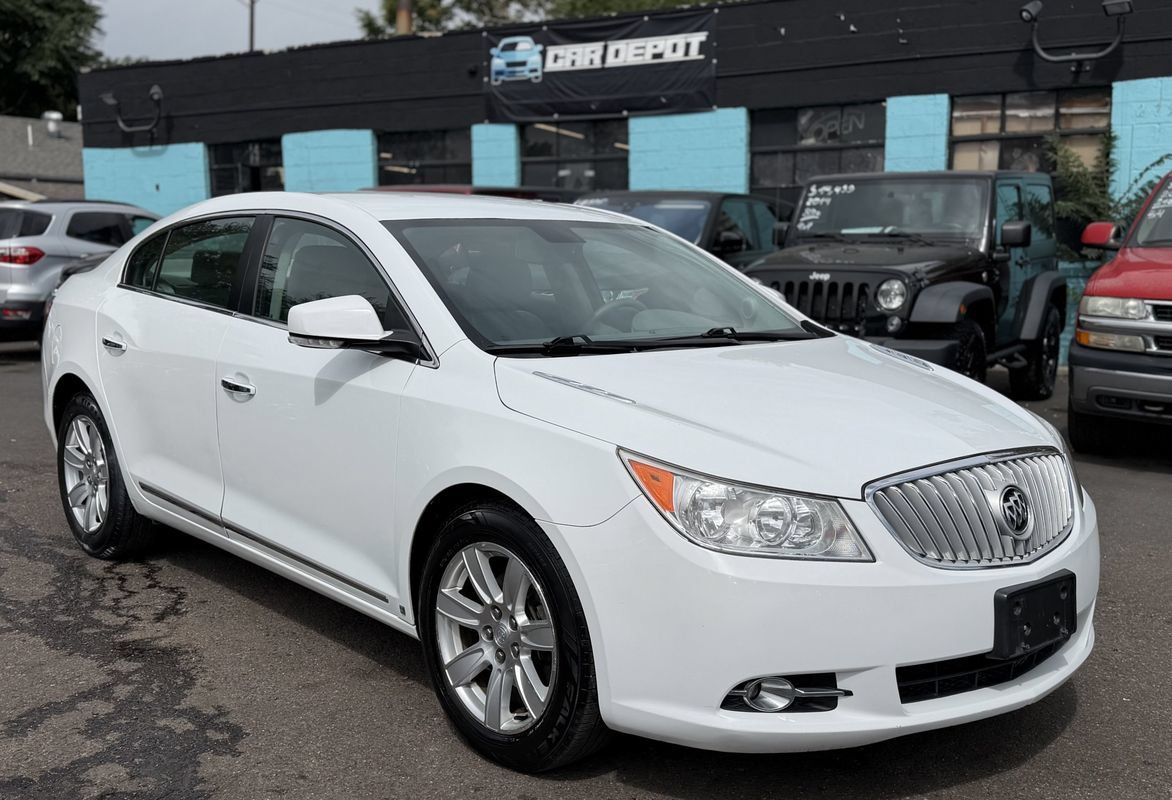 Used 2010 Buick LaCrosse CXL FWD image 1