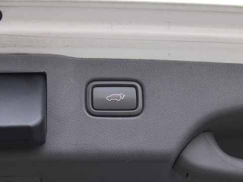 Used 2020 Kia Sorento SX image 11