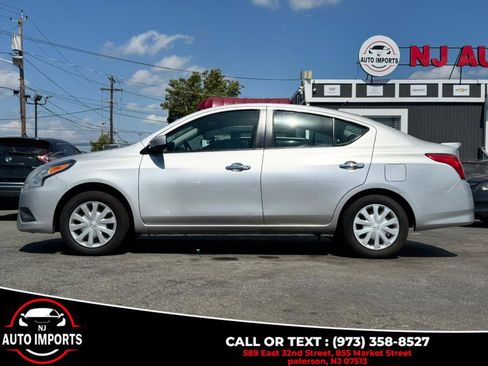 Used 2017 Nissan Versa SV image 10