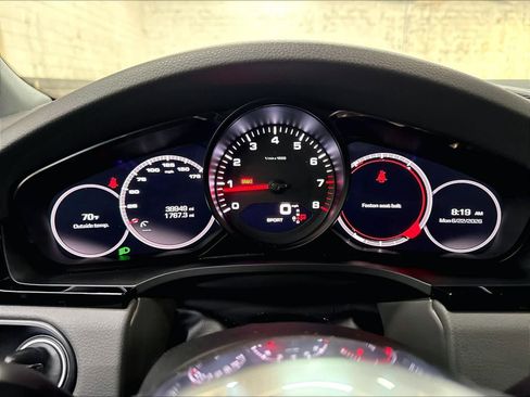 Used 2019 Porsche Cayenne AWD/4WD image 23