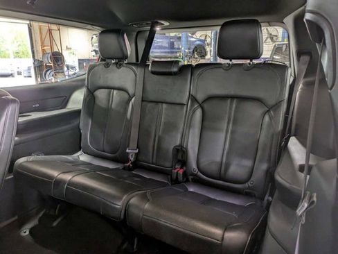 Used 2024 Jeep Wagoneer Series II AWD/4WD image 15
