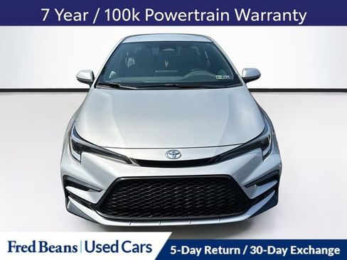 Used 2023 Toyota Corolla SE FWD image 2