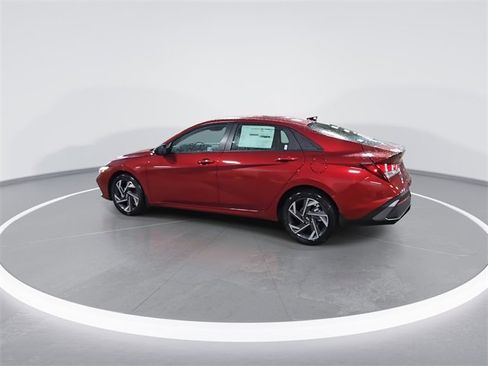 New 2025 Hyundai Elantra Sport image 6