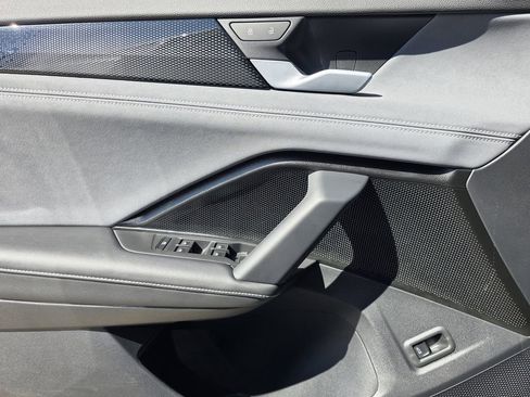 New 2026 Volkswagen Tiguan SE image 16