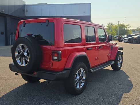 Used 2021 Jeep Wrangler Unlimited Sahara AWD/4WD image 7