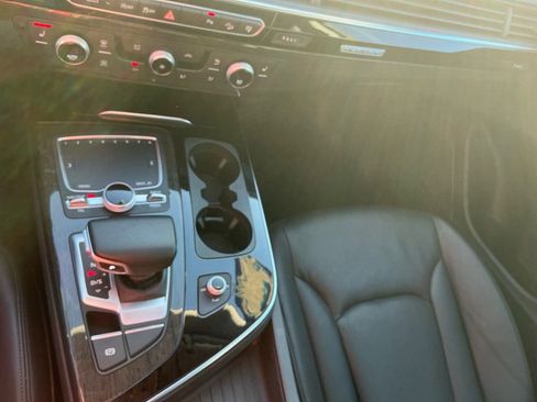 Used 2017 Audi Q7 3.0T Premium Plus image 13