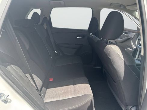 Certified 2023 Nissan Rogue SV FWD image 35