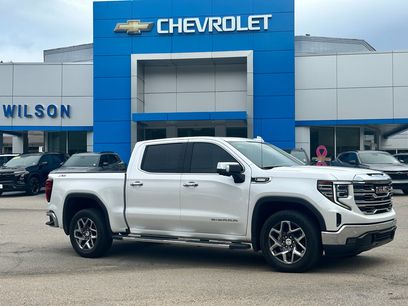 Used 2024 GMC Sierra 1500 SLT w/ SLT Premium Plus Package