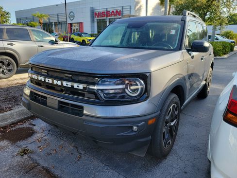 Used 2023 Ford Bronco Sport Outer Banks w/ Tech Package AWD/4WD image 2