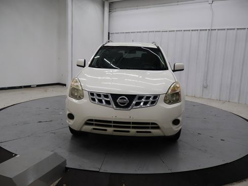 Used 2013 Nissan Rogue SV image 11