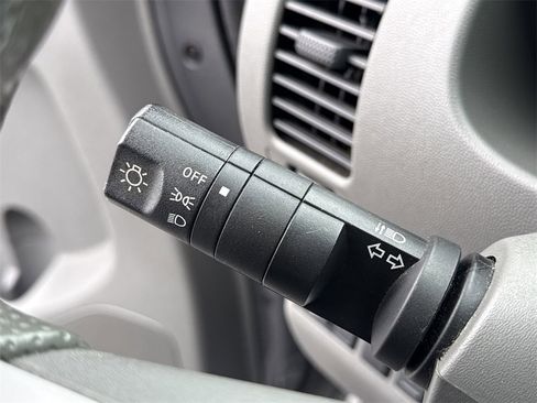 Certified 2019 Nissan Frontier SV image 39