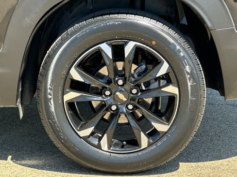 Used 2023 Chevrolet TrailBlazer LT AWD/4WD image 30
