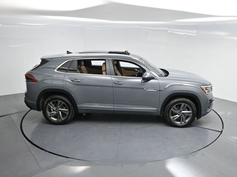 Used 2024 Volkswagen Atlas Cross Sport SEL R-Line image 74