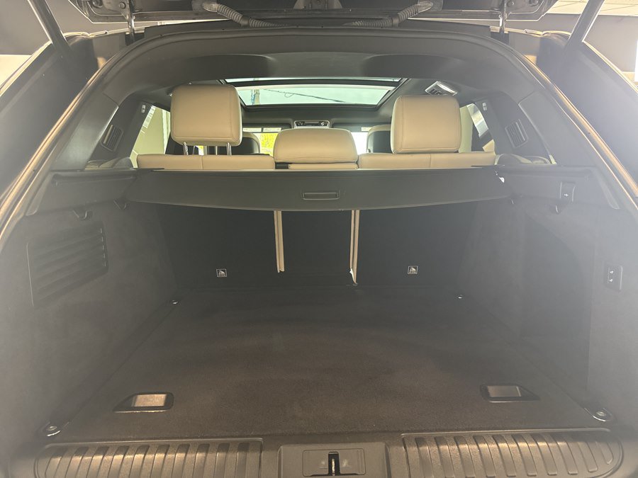 Used 2018 Land Rover Range Rover Sport HSE AWD/4WD image 23