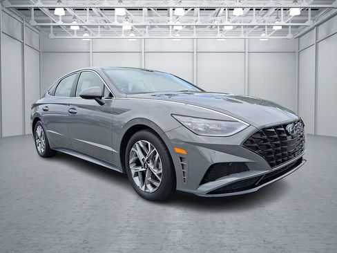 Certified 2023 Hyundai Sonata SEL w/ Cargo Package FWD image 6