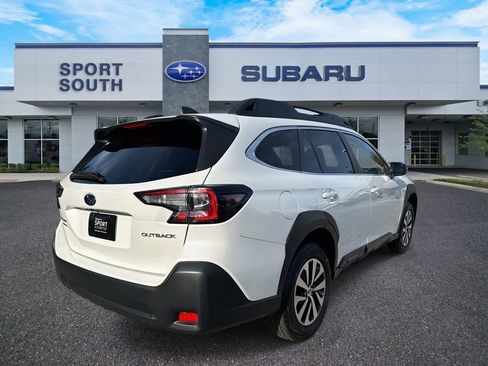Used 2023 Subaru Outback Premium image 3