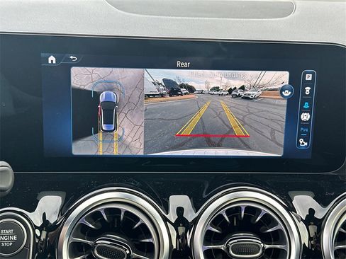 Certified 2025 Mercedes-Benz GLA 250 image 32