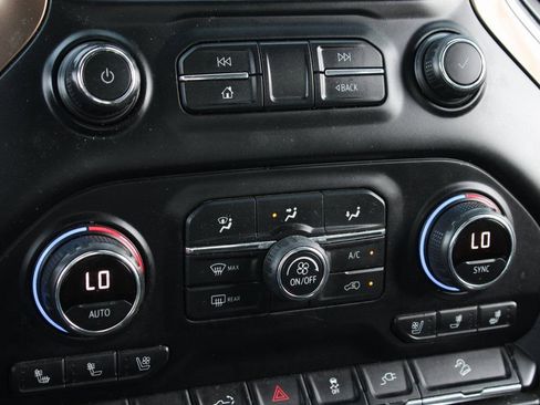 Used 2020 Chevrolet Silverado 3500 High Country w/ Z71 Off-Road Package image 37