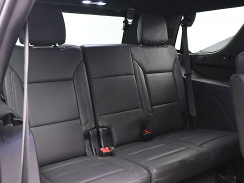 Used 2024 Chevrolet Tahoe LT image 15