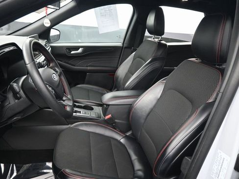 Used 2025 Ford Escape ST-Line image 26