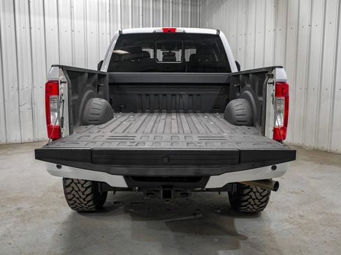 Used 2019 Ford F250 Lariat w/ Lariat Value Package AWD/4WD image 59