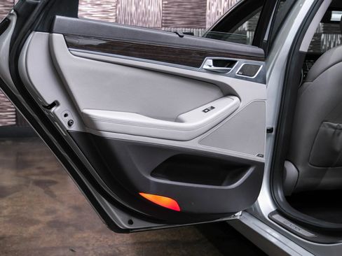 Used 2018 Genesis G80 3.8 w/ Option Group 02 RWD image 47