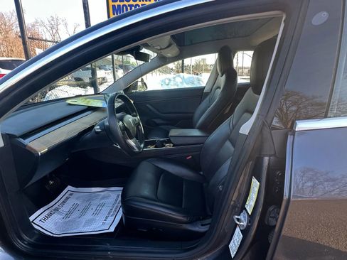 Used 2018 Tesla Model 3 Long Range image 16
