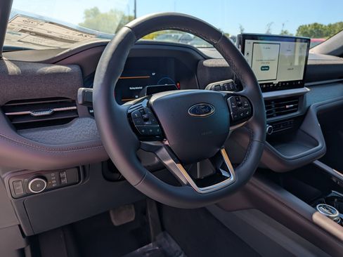 New 2026 Ford Explorer Platinum RWD image 32