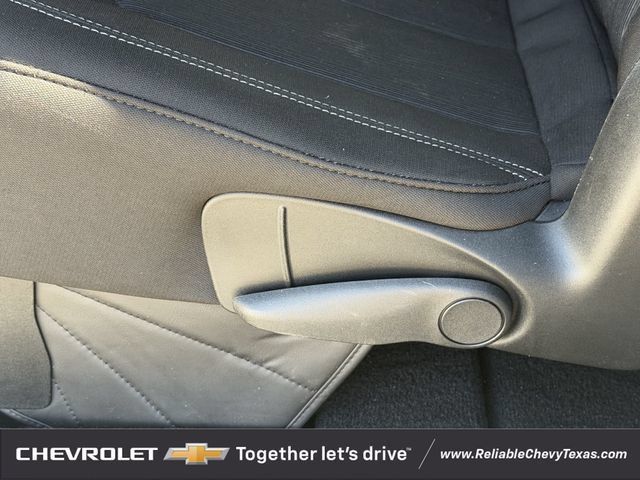 Used 2021 Chrysler Voyager LX FWD image 31