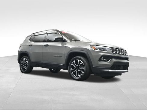 Used 2023 Jeep Compass Limited AWD/4WD image 30