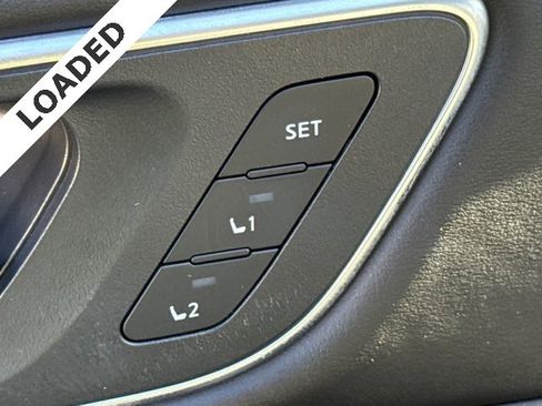 Used 2021 Nissan Rogue Platinum image 21