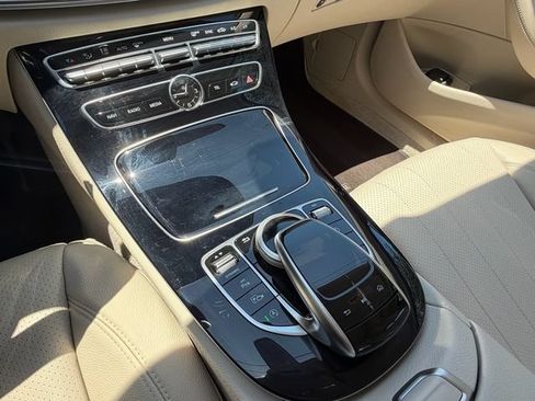 Used 2018 Mercedes-Benz E 300 4MATIC image 20