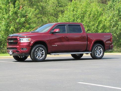 Used 2021 RAM 1500 Laramie w/ Sport Appearance Package AWD/4WD image 3