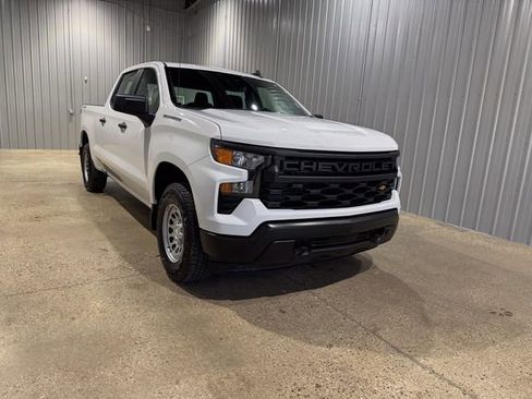 Used 2025 Chevrolet Silverado 1500 W/T image 8