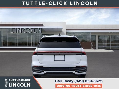 New 2026 Lincoln Nautilus Reserve image 5