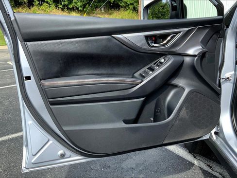 Used 2023 Subaru Crosstrek 2.5i Limited w/ Moonroof Package image 22