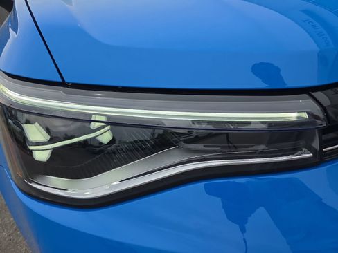 New 2026 Volkswagen Taos SE AWD/4WD image 5