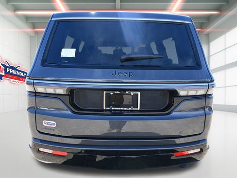 New 2026 Jeep Grand Wagoneer L 4WD w/ HD Trailer Tow Package image 28