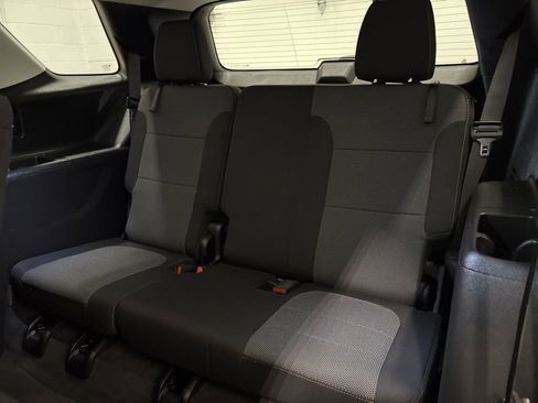 Used 2019 Chevrolet Traverse LS image 32