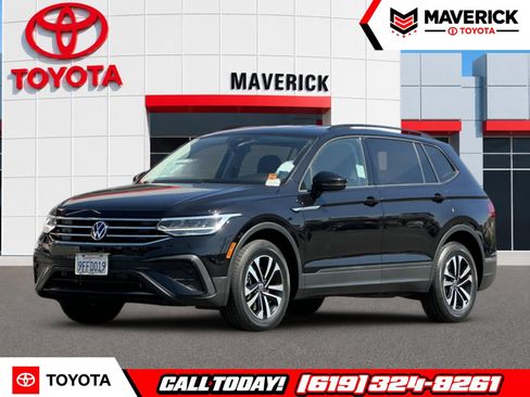 Used 2023 Volkswagen Tiguan S w/ Driver Assistance Package FWD image 1